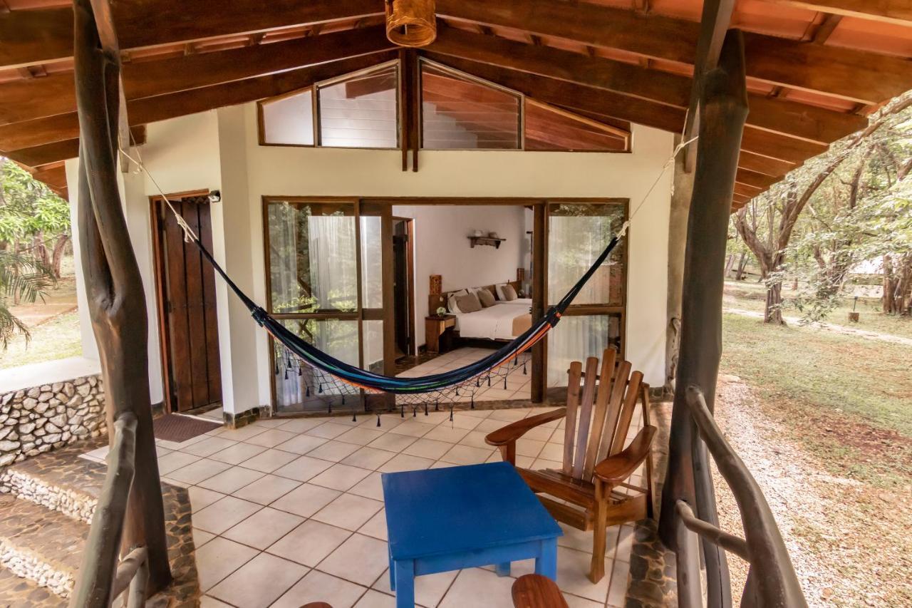 Hotel Cabinas Olas Playa Avellana